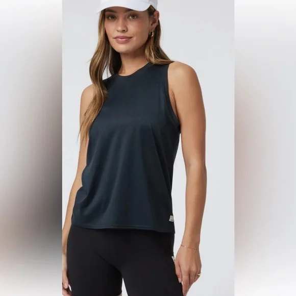 Vuori Black Heather performance tank - Picture 1 of 4